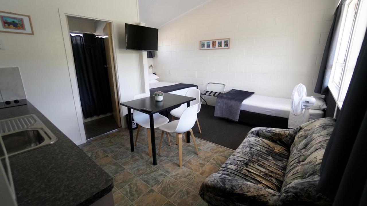 Whangarei Central Holiday Park ภายนอก รูปภาพ